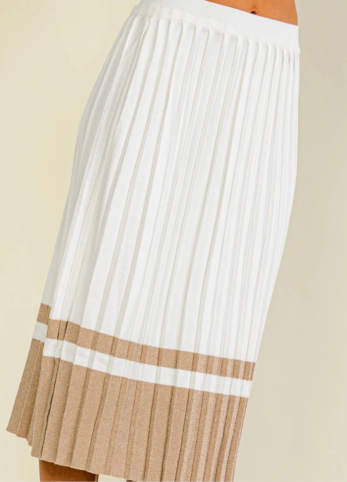 The Sunday Chic Skirt