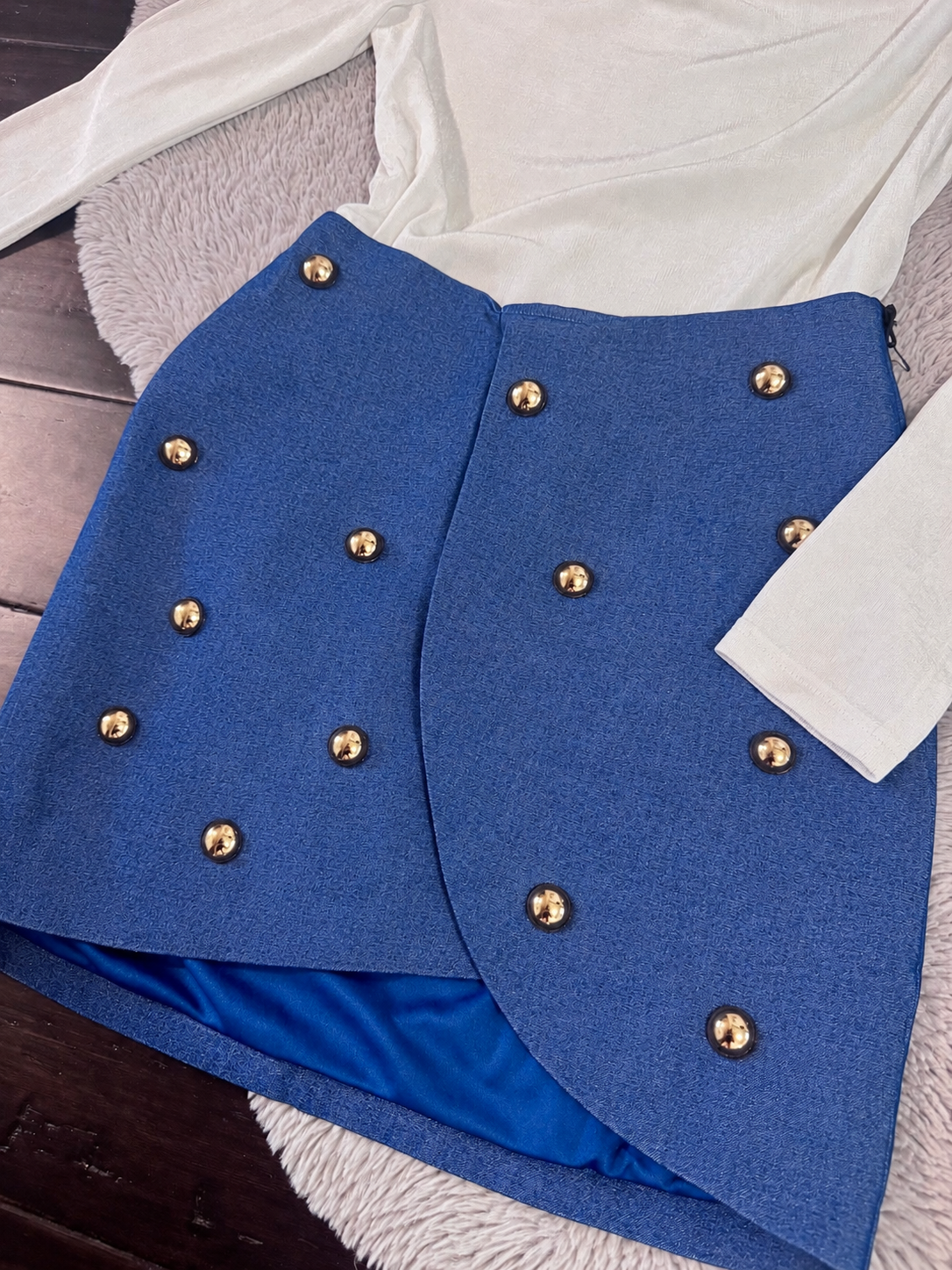 Golden stud chic skirt ✨